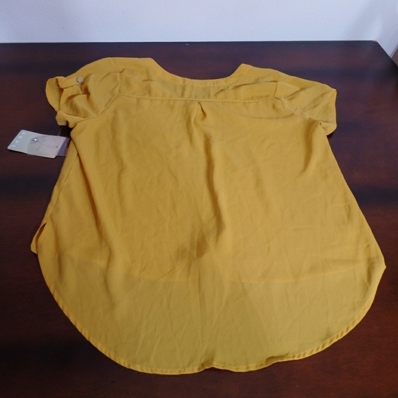 Tops" - Picture 2 of 3